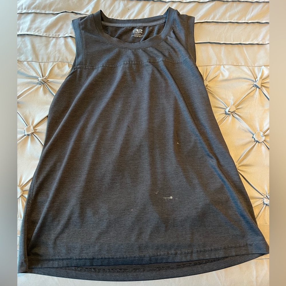 Black athletic tank top
